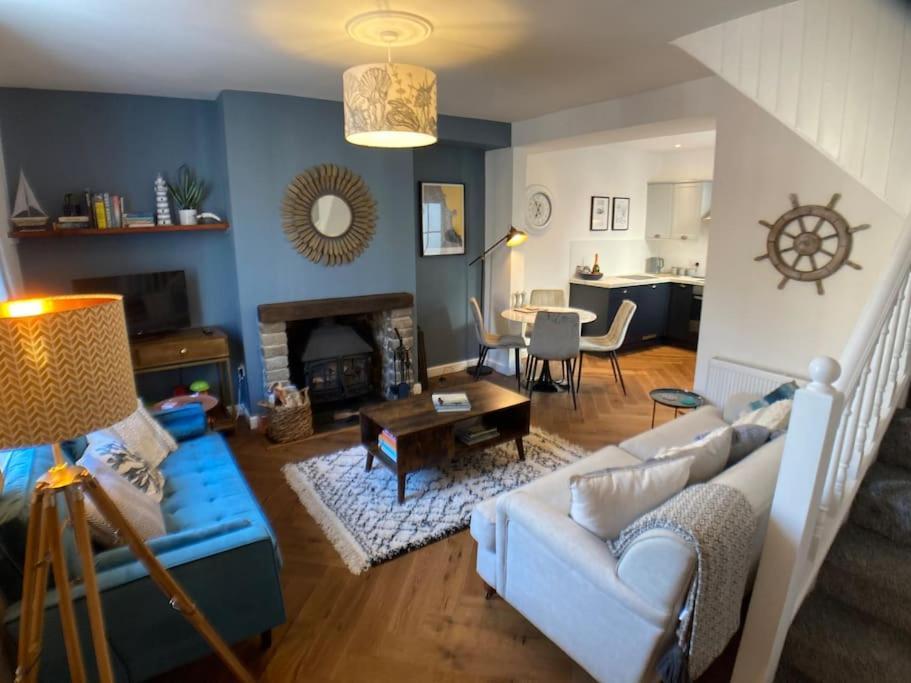 Cosy 2 Bedroom Cottage In Scarborough'S Old Town Exterior photo