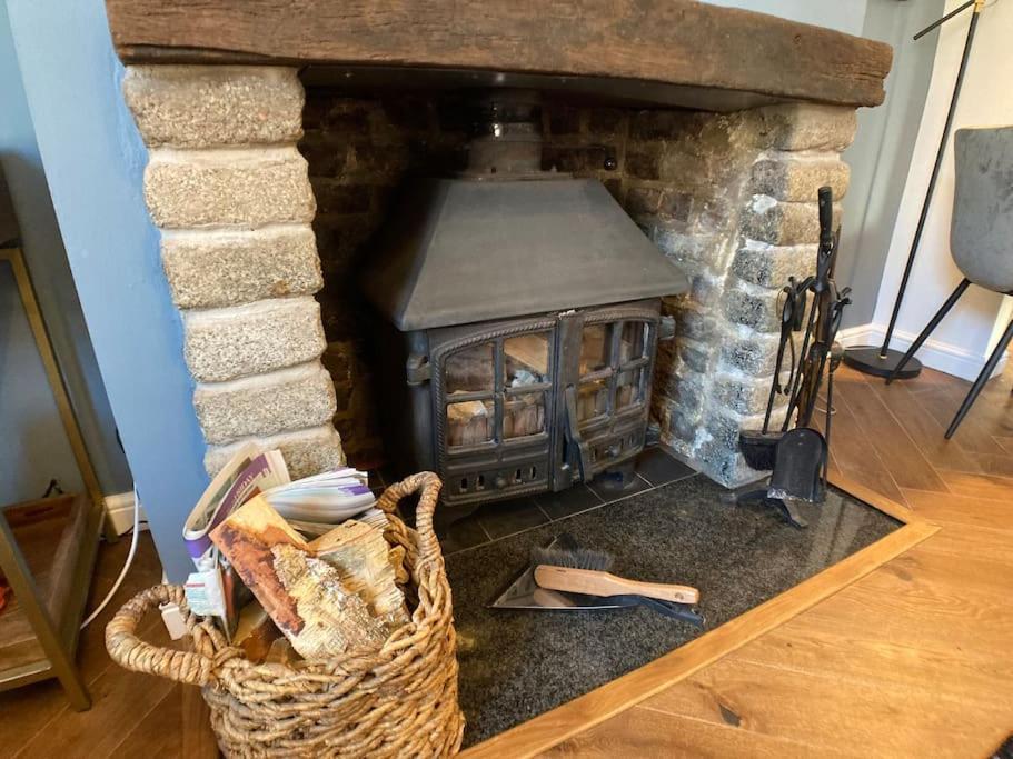 Cosy 2 Bedroom Cottage In Scarborough'S Old Town Exterior photo